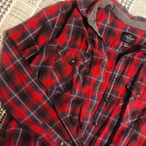American Eagle Long Sleeve Shirt